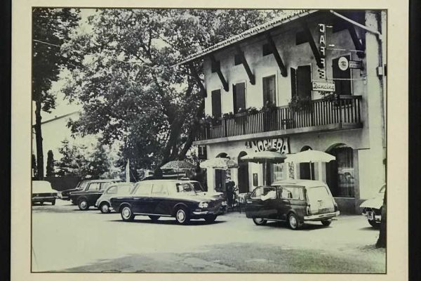 gelateria dalla corte_ foto storica